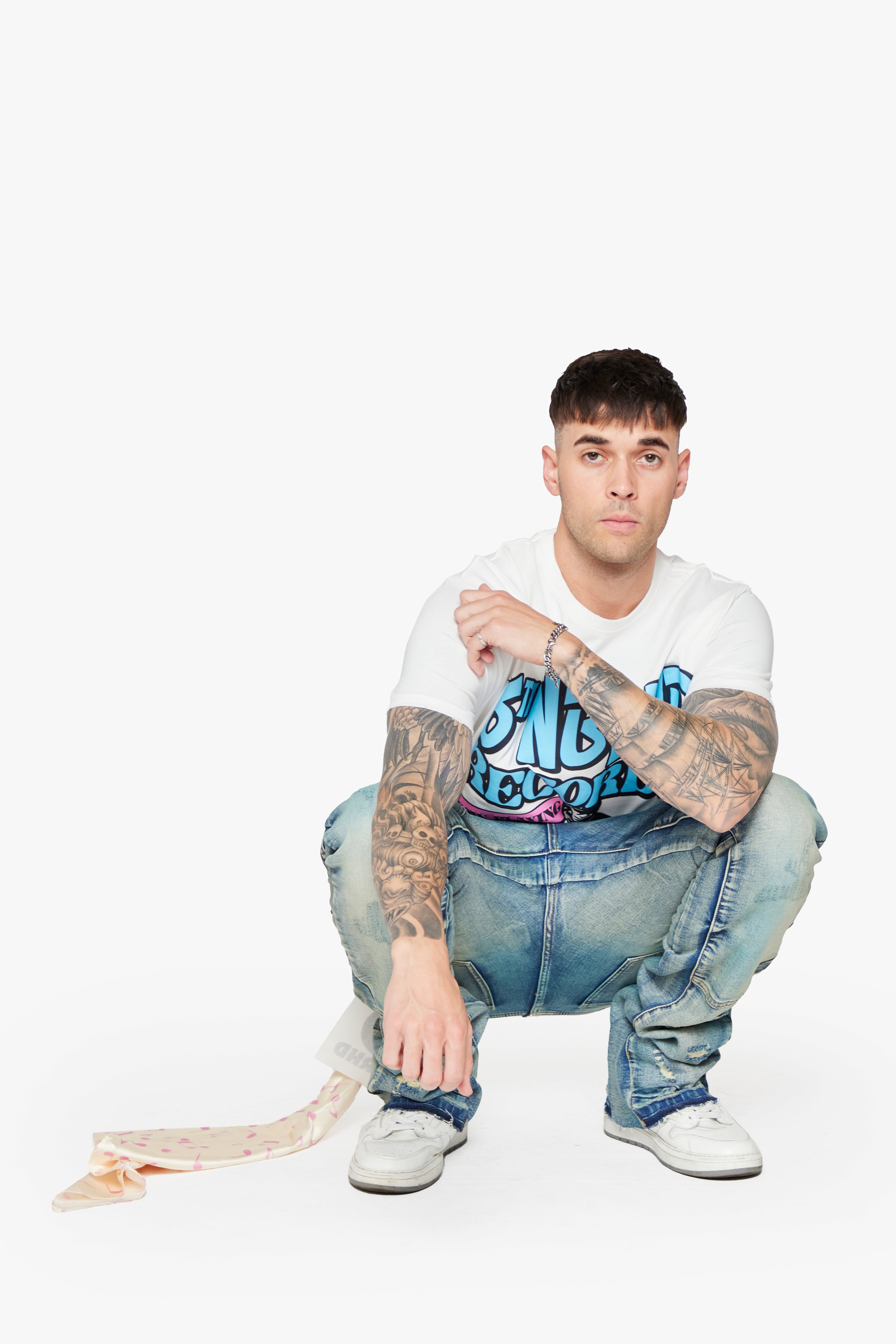 6thNBRHD TEE "NOW PLAYING" WHITE