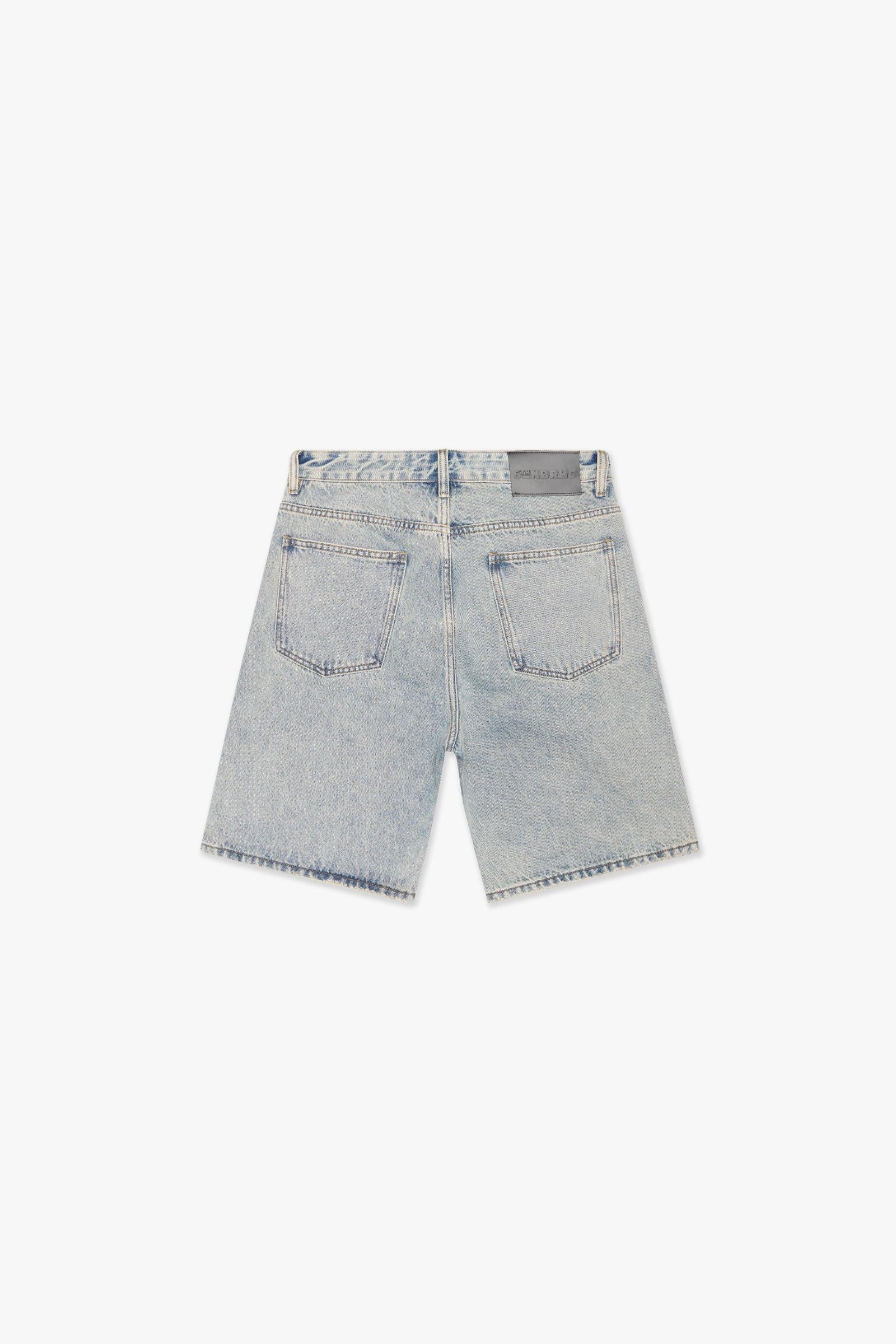 "DISTRICT" DENIM SHORTS - LIGHT BLUE