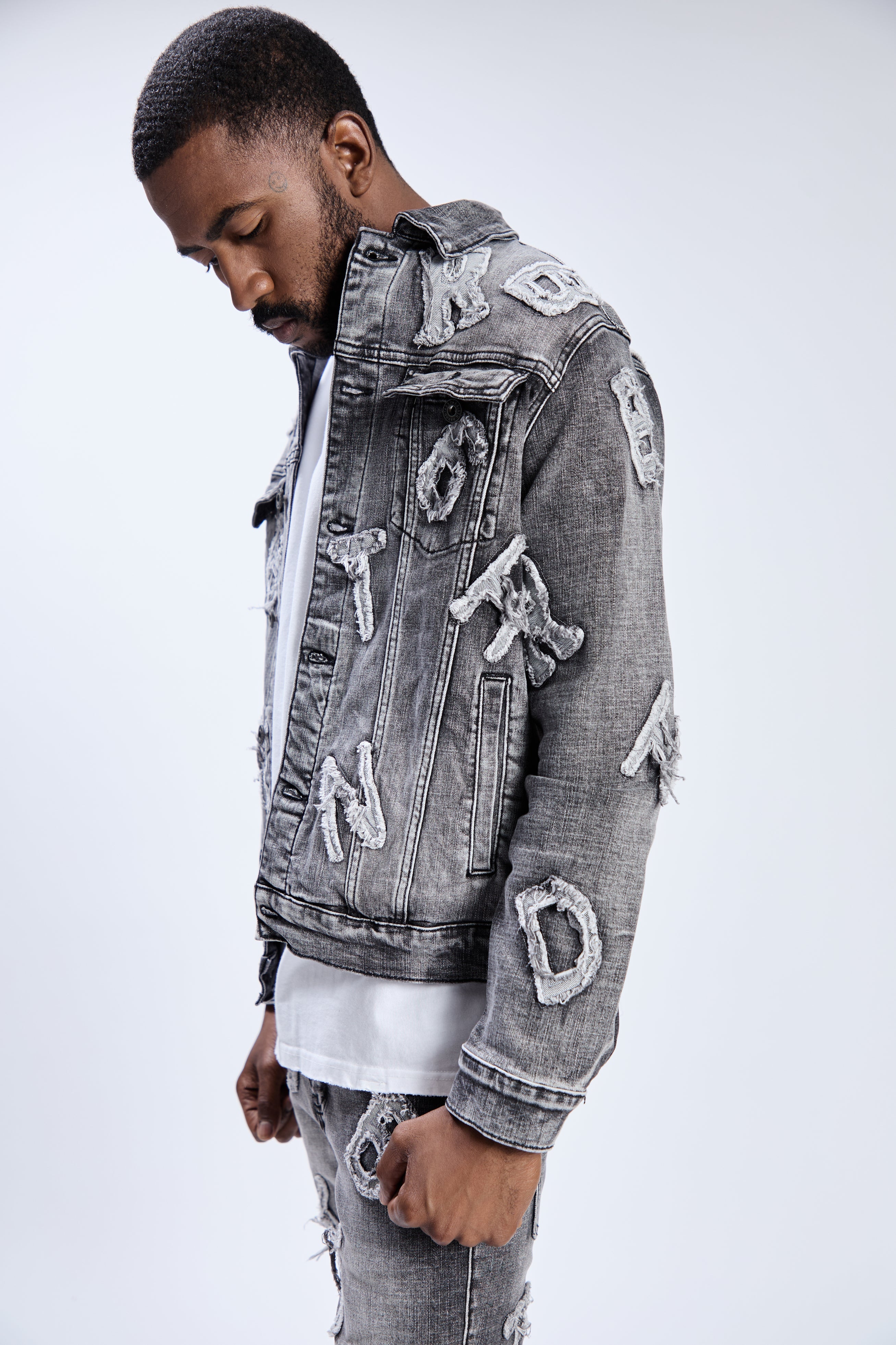 "PUZZLE" DENIM JACKET - GREY WASH